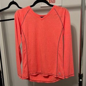 Long sleeve active top